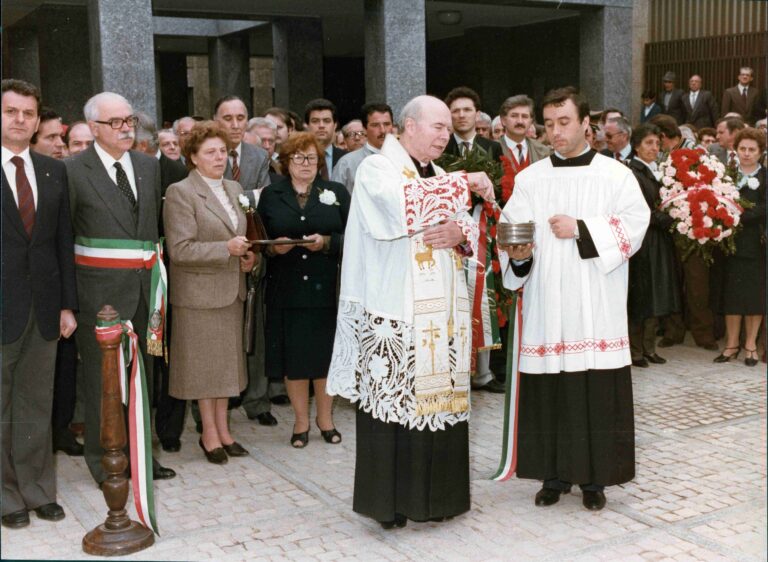 Busto Arsizio-Giornata del Mutilato del lavoro-Associazione Mutilati e invalidi-maggio 1985-004