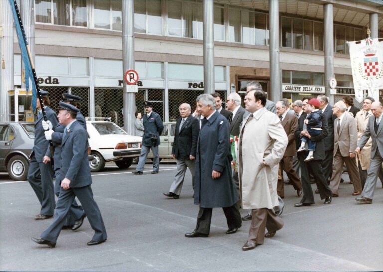 Busto Arsizio-Giornata del Mutilato del lavoro-Associazione Mutilati e invalidi-maggio 1985-011