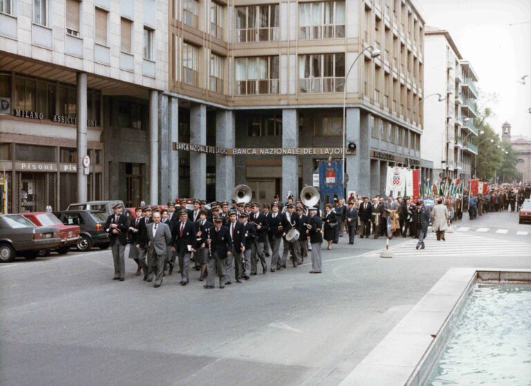 Busto Arsizio-Giornata del Mutilato del lavoro-Associazione Mutilati e invalidi-maggio 1985-014