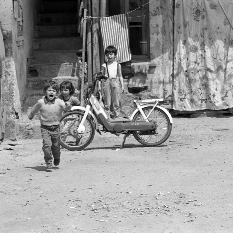 Fondo Carlo Tancredi / Busto Arsizio, via Santa Croce / 1985